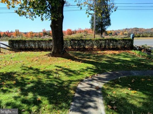 1773 Swamp Pike, Gilbertsville, PA 19525-9659