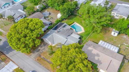 34 Woodlake Dr, Daytona Beach FL  32129-4050 exterior