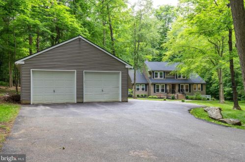 300 Williamson Way, Downingtown PA  19335-1587 exterior