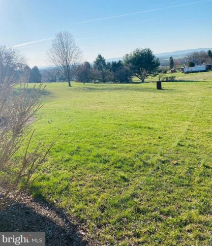 26 Knoll Ln, North Newton, PA 17241-9707