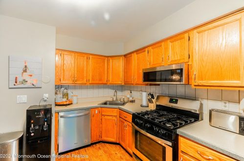 88 Rita Ln, Jackson Twp NJ  08527-2367 exterior