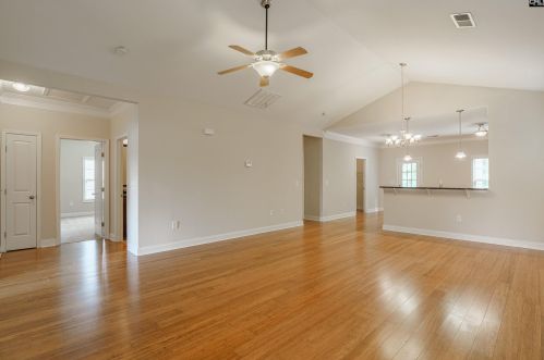 272 Tufton Ct, Cayce-West Columbia SC  29033-2752 exterior