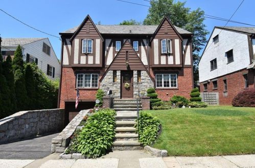 404 Summit Ave, Mount Vernon, NY 10552-2206