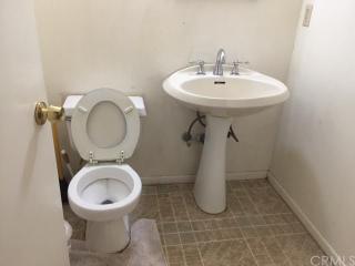 16514 Baseline Ave, Fontana CA  92336-2000 exterior