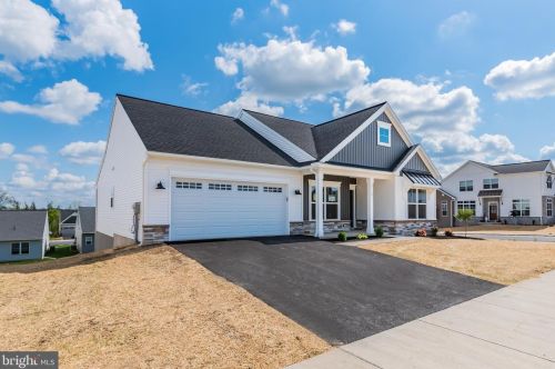2112 Hillside Dr, Navy Sup Dpt, PA 17055-9712