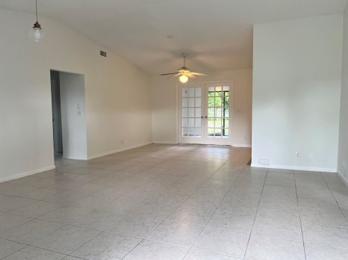 177 Cordoba Cir, West Palm Beach, FL 33411-1335