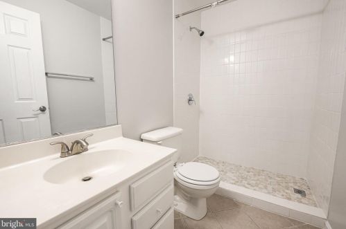 14335 Madrigal Dr, Woodbridge VA  22193-7908 exterior