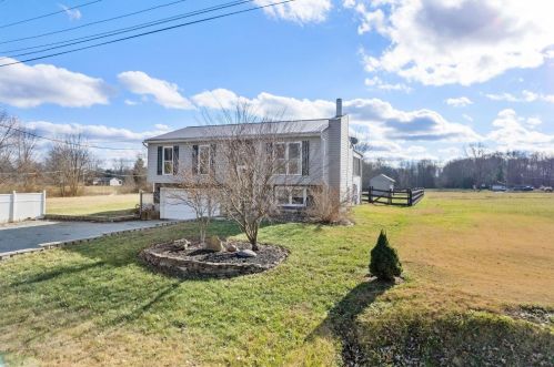 880 Lubeck Dr, Saint Martin OH  45118-9449 exterior