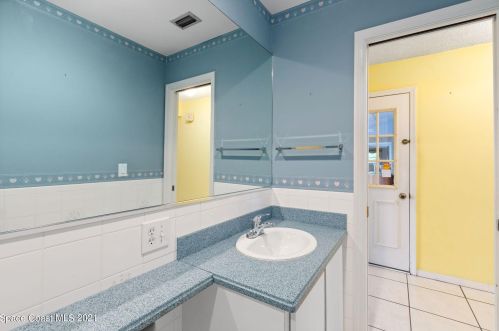 3616 Indian Riv Dr, Cocoa FL 32926-8705 exterior