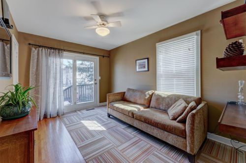 5039 Ewing Ave, Minneapolis MN 55429-3946 exterior