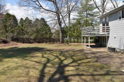 160 Howard Ave, Coventry RI  02816-7742 exterior