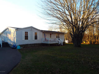 2645 Allegheny Dr, Blakeslee, PA 18610-2410