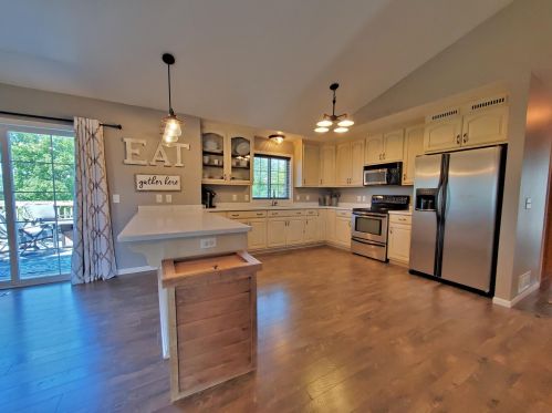 2709 18th Ave, Saint Cloud, MN 56304-7402