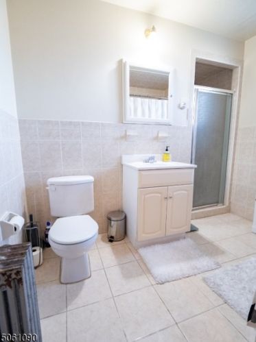 20 Vernon Pl, East Orange NJ  07017-4410 exterior