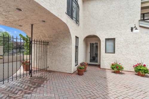 55 Prospect Ave, Tinton Falls, NJ 07701