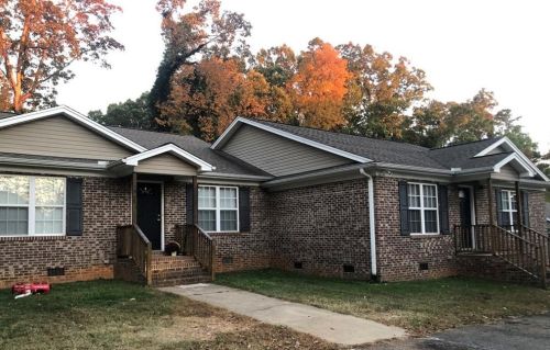 1316 Snow Ct, Burlington, NC 27215-6921