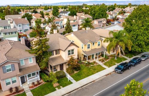 1125 Valley Glen Dr, Liberty Farms CA  95620-4835 exterior