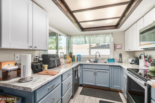 4938 Larkspur Dr, Glendale AZ  85304-2028 exterior