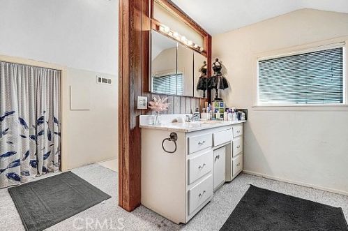 228 Spring St, Lake Elsinore CA  92530-4103 exterior