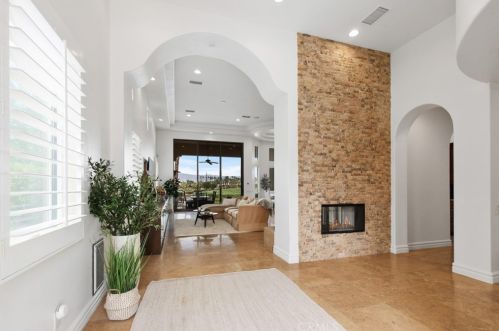 81530 Carboneras, La Quinta CA  92253-8219 exterior