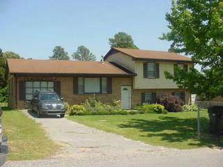 1305 Chilton Dr, Fayetteville NC  28314-5409 exterior