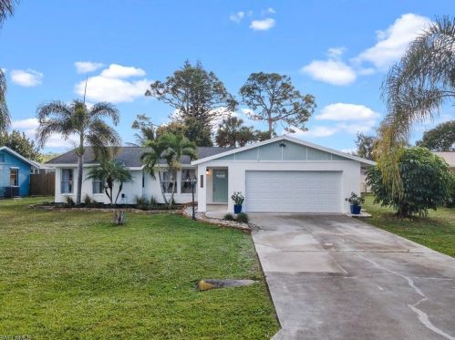 10209 Sandy Hollow Ln, Bonita Springs, FL 34135-6679