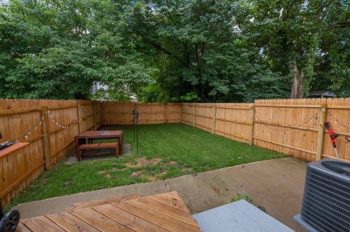 906 Greenup St, Covington KY  41011-3212 exterior