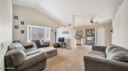 9955 Banister Dr, Tucson, AZ 85730-4438