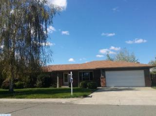 206 Roosevelt St, Kennewick WA  99338-1218 exterior