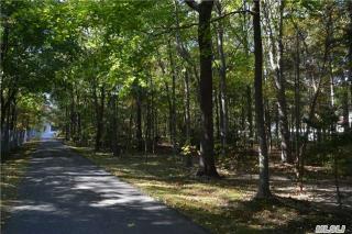 122 Rustic Rd, South Setauket, NY 11720-4091