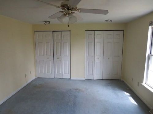 5032 Sunnyslope Dr, Gibsonia, PA 15044-7757