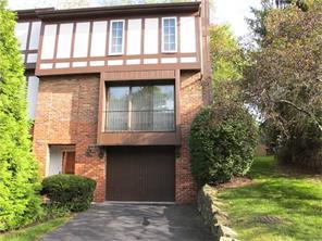 207 Queensberry Ct, Pittsburgh, PA 15237-3333