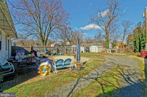 25 Green St, Pilesgrove NJ 08098-1136 exterior