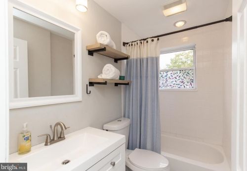 38 Jefferson St, Norristown PA 19405-1515 exterior