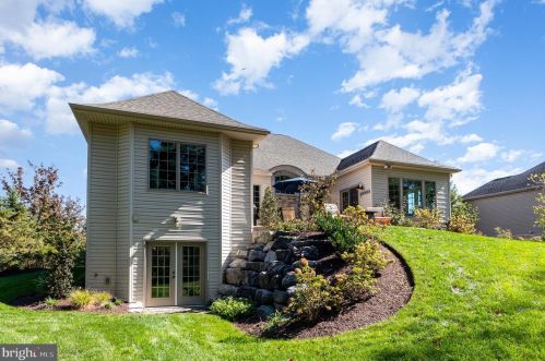 1718 Liberty Cv, Navy Sup Dpt PA  17055-6791 exterior