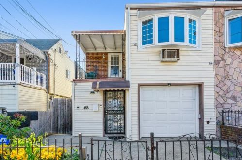 455 Beach 21st St, Far Rockaway, NY 11691-3611