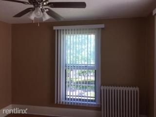 2815 Pleasant Ave, Minneapolis MN  55408-2254 exterior