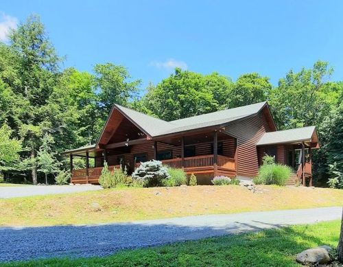 16 Maple Ln, Lew Beach, NY 12758-5821