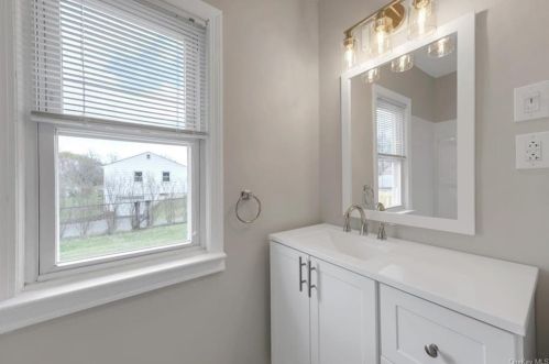 117 Mount Airy Rd, Newburgh NY  12553-6828 exterior