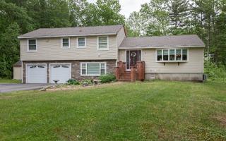 28 Matthew Dr, Salem, NH 03079-1514