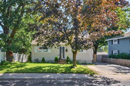 32 Fairview Ave, Nashua, NH 03060-4210