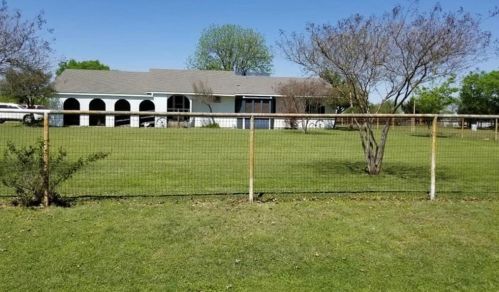 2613 Western Hills Dr, Lancaster, TX 75146-4539