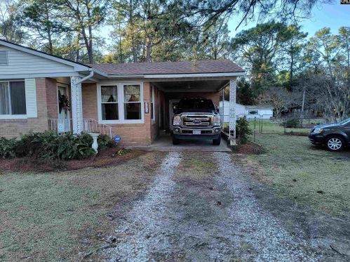 370 Rose Dr, Cayce-West Columbia, SC 29170-2011