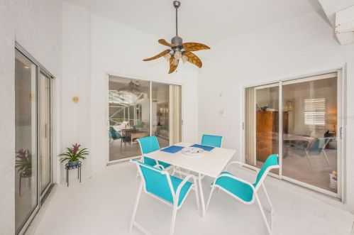 1863 Kinsmere Dr, New Port Richey FL  34655-4539 exterior