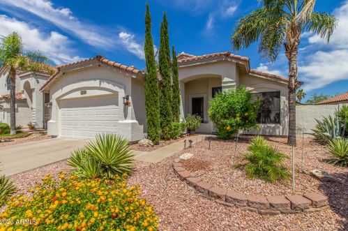 20407 39th Dr, Glendale, AZ 85308-4758