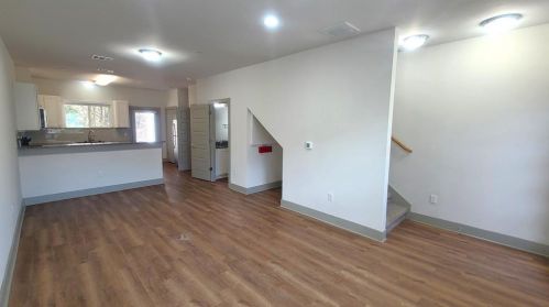 12156 Abbey Glen Ln, Austin TX  78753 exterior