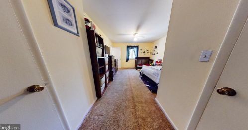 200 Chelsea Cir, Newtown Square PA  19073-2109 exterior