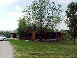 92 County Road 9782, Alpena, AR 72611-8975