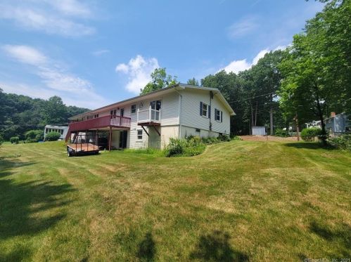 17 Overlook Dr, Plainville CT  06062-1512 exterior