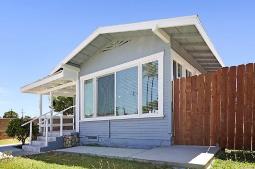 406 Brea Blvd, Brea CA  92821-3301 exterior